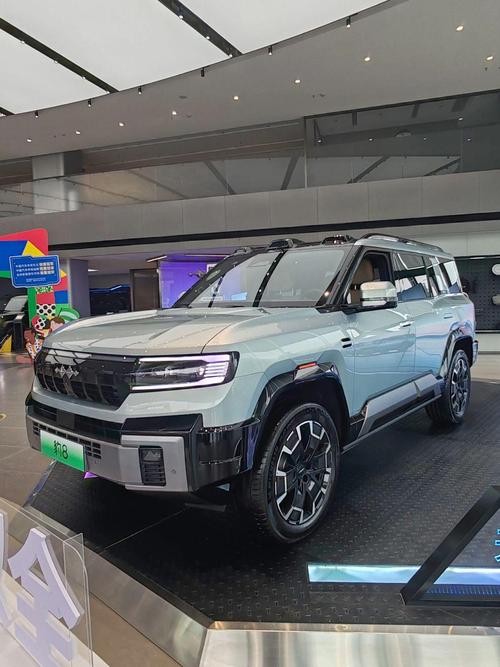 广州252比亚迪方程豹硬派越野的爆款，英菲尼迪35周年与你共成长
